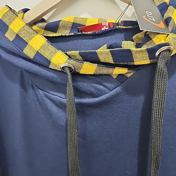 DJT Women's New Plaid Trim Hoodie‎ Size Medium Long Sleeve Pullover Navy Yellow - Picture 2 of 6